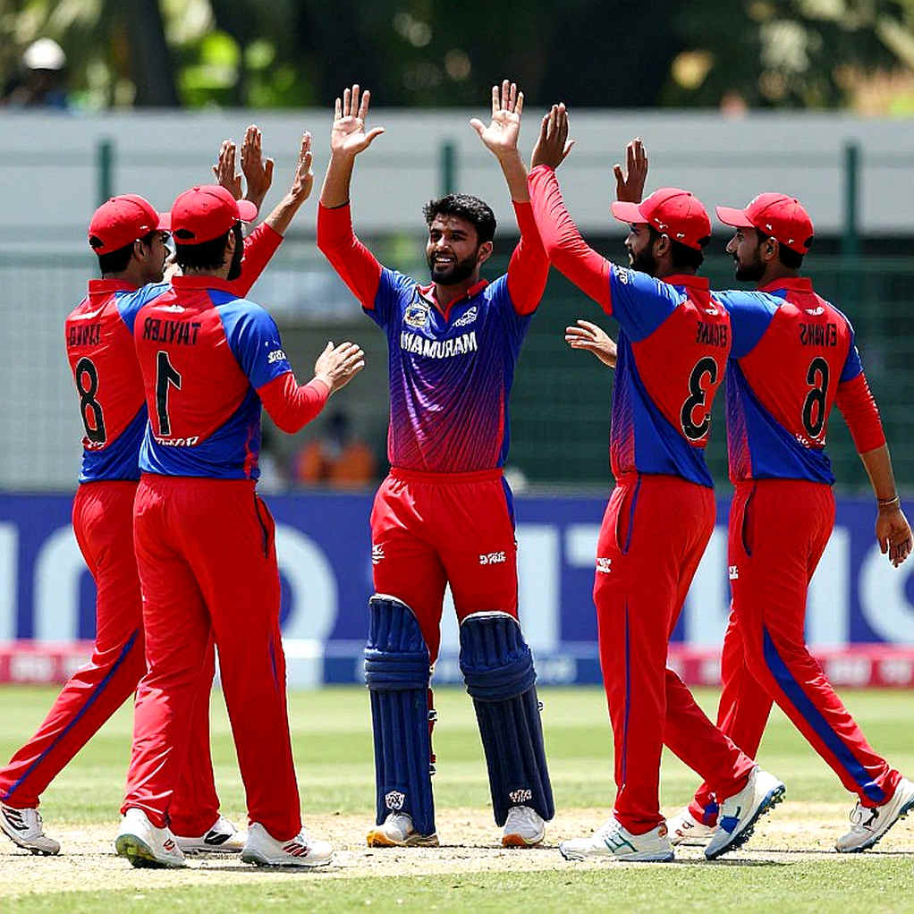 রাওয়ালপিন্ডির ২১৫: কতটা ব্যাট, কতটা ফিল্ডিং উপহার