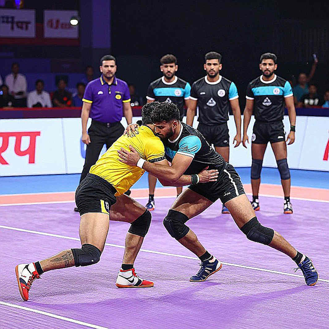 আহমেদাবাদের সেই হলঘরটি: কমনওয়েলথ কাবাডির ৬২ ম্যাচের ভেতরে যে গল্পটি কেউ লিখছে না